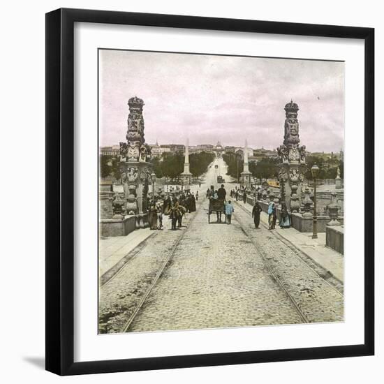 Madrid (Spain), the Bridge and the Tolèdo Gate, in the Background, Circa 1885-1890-Leon, Levy et Fils-Framed Photographic Print