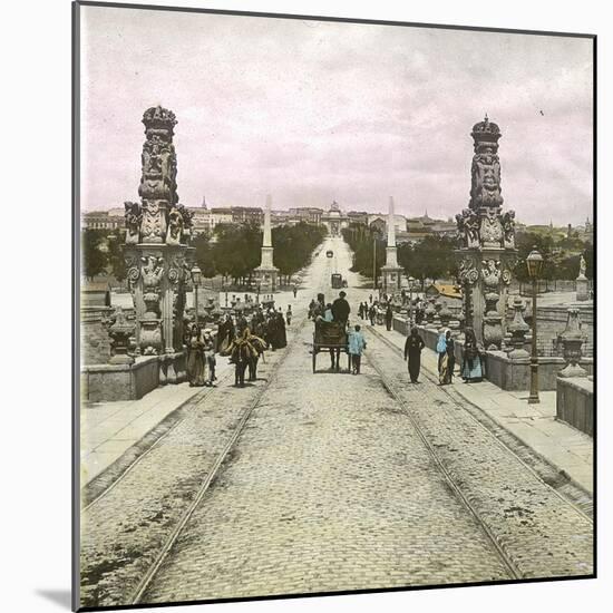 Madrid (Spain), the Bridge and the Tolèdo Gate, in the Background, Circa 1885-1890-Leon, Levy et Fils-Mounted Photographic Print