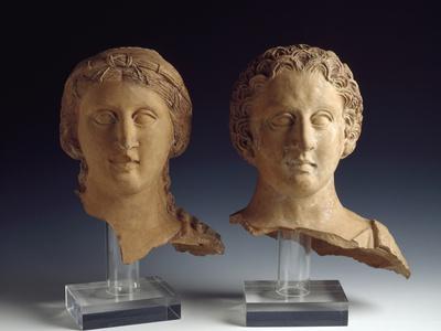 https://imgc.allpostersimages.com/img/posters/magna-graecia-female-bust-and-male-bust_u-L-PZO3KD0.jpg?artPerspective=n