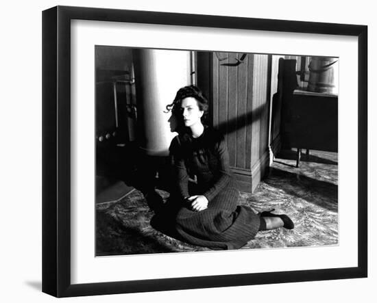 Magnificent Ambersons, Agnes Moorehead, 1942-null-Framed Photo