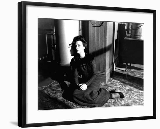 Magnificent Ambersons, Agnes Moorehead, 1942-null-Framed Photo