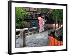Maiko, Kyoto, Japan-Shin Terada-Framed Photographic Print