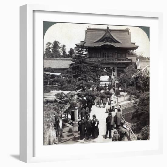 Main Gateway to Kameido Temple, Tokyo, Japan, 1904-Underwood & Underwood-Framed Photographic Print