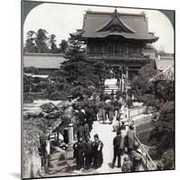 Main Gateway to Kameido Temple, Tokyo, Japan, 1904-Underwood & Underwood-Mounted Photographic Print