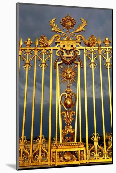 Main golden gates of the chateau de Versailles, Versailles, France.-null-Mounted Photographic Print