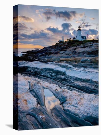 Maine, Pemaquid Peninsular, Pemaquid Point Lighthouse, USA-Alan Copson-Stretched Canvas