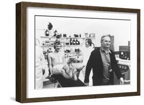 Malcolm Mcdowell and Director Lindsay Anderson During the Filming of O Lucky Man! 1973-null-Framed Photo