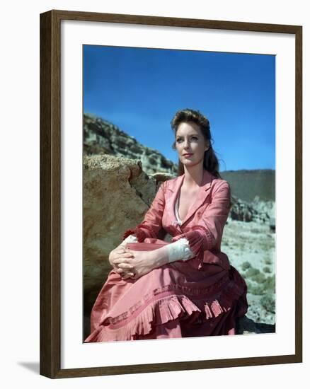 MAN OF THE WEST, 1958 directed by ANTHONY MANN Julie London (photo)-null-Framed Photo