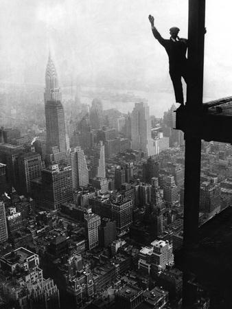 Man Waving From Empire State Building Construction Site Photographic Print Allposters Com