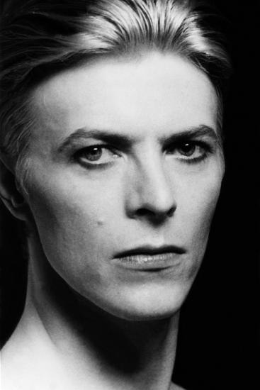 'Man Who Fell to Earth, David Bowie 1976' Photo | AllPosters.com