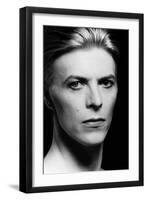 Man Who Fell to Earth, David Bowie 1976-null-Framed Photo