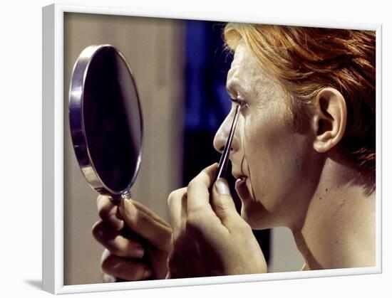 Man Who Fell to Earth, David Bowie, 1976-null-Framed Photo