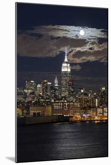 Manhattan, Moonrise over the Empire State Building-Gavin Hellier-Mounted Photographic Print