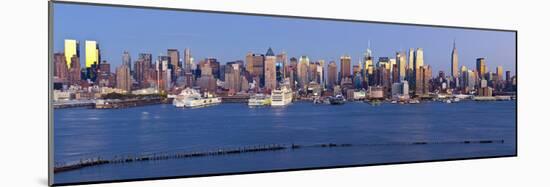 Manhattan, View of Midtown Manhattan across the Hudson River, New York, USA-Gavin Hellier-Mounted Photographic Print