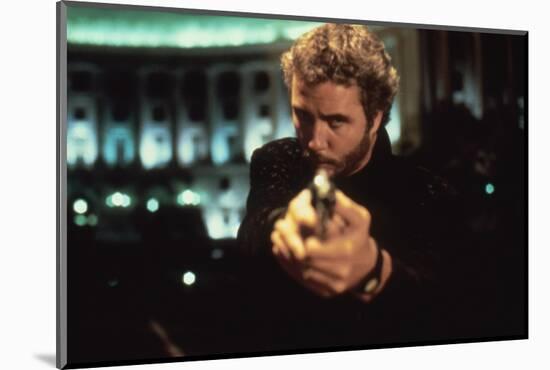 MANHUNTER, 1986 directed by MICHAEL MANN William Petersen (photo)-null-Mounted Photo