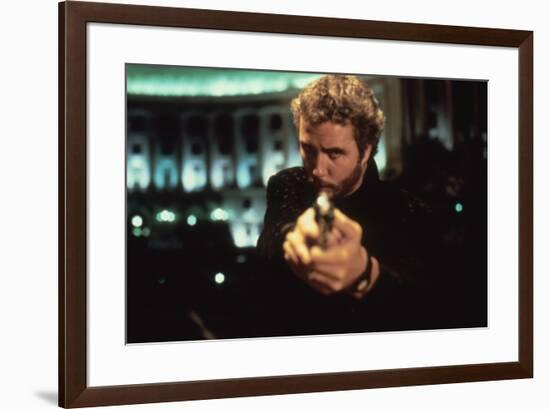 MANHUNTER, 1986 directed by MICHAEL MANN William Petersen (photo)-null-Framed Photo