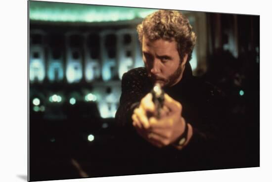 MANHUNTER, 1986 directed by MICHAEL MANN William Petersen (photo)-null-Mounted Photo