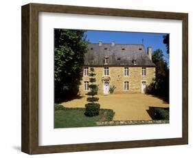 Manor House from the 17th Century, Jardins d'Eyrignac, Perigord, Aquitaine, France-Guy Thouvenin-Framed Photographic Print