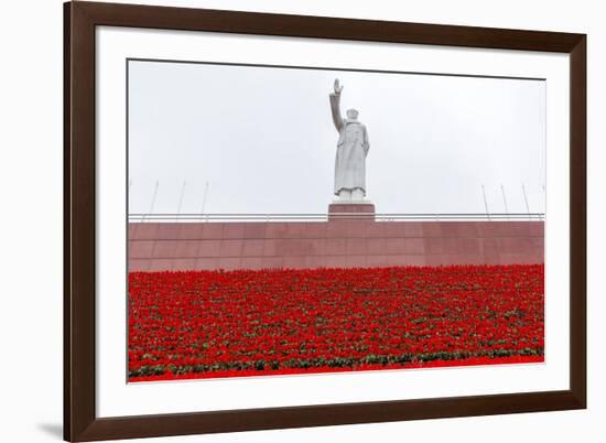 Mao Zedong Statue, Chengdu, Sichuan Province, China-Paul Souders-Framed Photographic Print