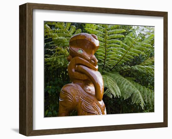 Maori Wood Carving, Ships Cove, Marlborough Sounds, South Island, New Zealand, Pacific-Smith Don-Framed Photographic Print