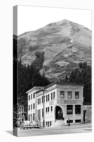 Marathon Mountain in Seward, Alaska Photograph - Seward, AK-Lantern Press-Stretched Canvas