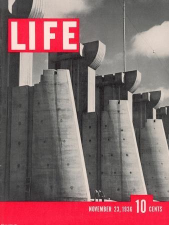 First LIFE Cover with Fort Peck Dam, November 23, 1936