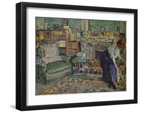 'Marguerite Chapin in Her Apartment with Her Dog', 1910-Edouard Vuillard-Framed Giclee Print