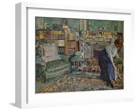 'Marguerite Chapin in Her Apartment with Her Dog', 1910-Edouard Vuillard-Framed Giclee Print