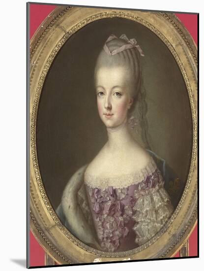 Marie-Antoinette de Lorraine-Habsbourg, archiduchesse d'Autriche, reine de France (1755-1793)-Joseph Ducreux-Mounted Giclee Print