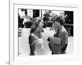 Marie-Christine Barrault and Woody Allen STARDUST MEMORIES, 1980 directed by Woody Allen (b/w photo-null-Framed Photo