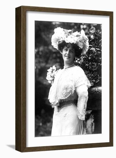 Marie Studholme (1875-193), English Actress, 1900s-J Beagles & Co-Framed Giclee Print