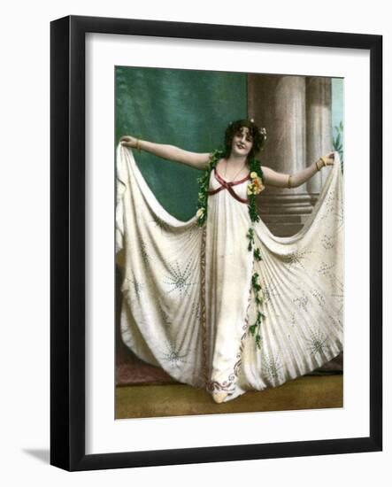 Marie Studholme (1875-193), English Actress, Early 20th Century-J Beagles & Co-Framed Giclee Print