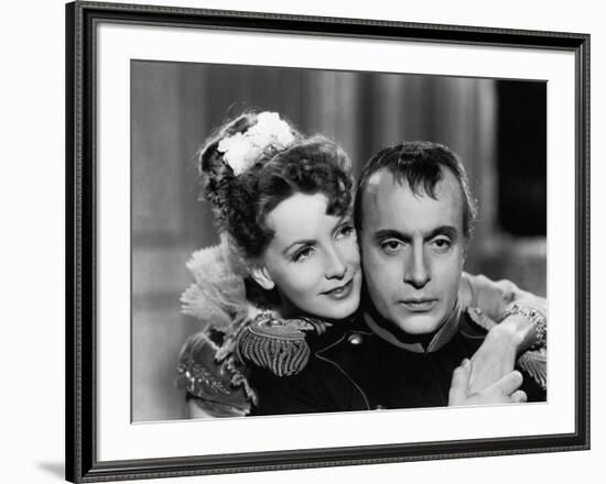 Marie Walewska (Conquest) by Clarence Brown with Greta Garbo and Charles Boyer (dans le role by Nap-null-Framed Photo