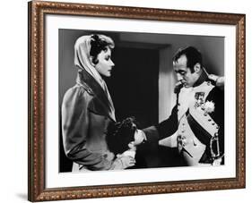 Marie Walewska (Conquest) by Clarence Brown with Greta Garbo and Charles Boyer (dans le role by Nap-null-Framed Photo