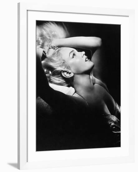 Marilyn Monroe, 1950-null-Framed Photographic Print