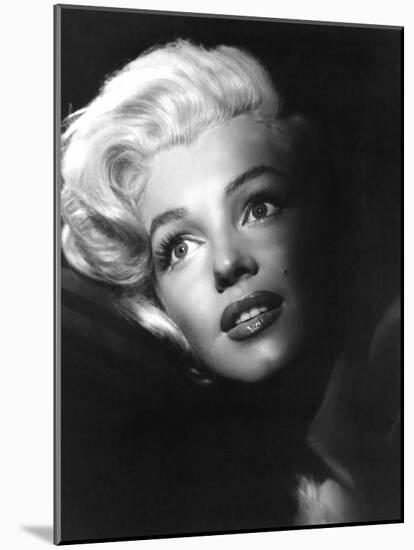Marilyn Monroe, 1954-null-Mounted Photo