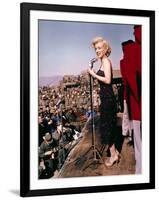 Marilyn Monroe, 1954-null-Framed Photographic Print