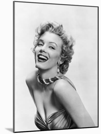 Marilyn Monroe, 1955-null-Mounted Photographic Print