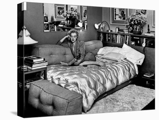 Marilyn Monroe at Home in Hollywood in 1962-null-Stretched Canvas