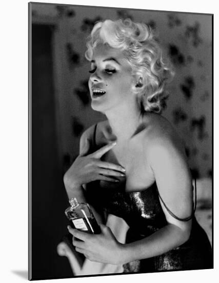 Marilyn Monroe, Chanel No.5-Ed Feingersh-Mounted Art Print