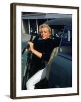 Marilyn Monroe Getting Out of a Car-Alfred Eisenstaedt-Framed Premium Photographic Print