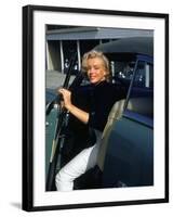 Marilyn Monroe Getting Out of a Car-Alfred Eisenstaedt-Framed Premium Photographic Print