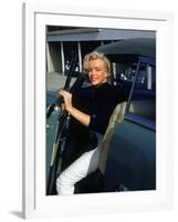 Marilyn Monroe Getting Out of a Car-Alfred Eisenstaedt-Framed Premium Photographic Print