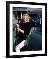 Marilyn Monroe Getting Out of a Car-Alfred Eisenstaedt-Framed Premium Photographic Print