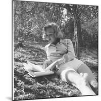 Marilyn Monroe in California-Ed Clark-Mounted Premium Photographic Print