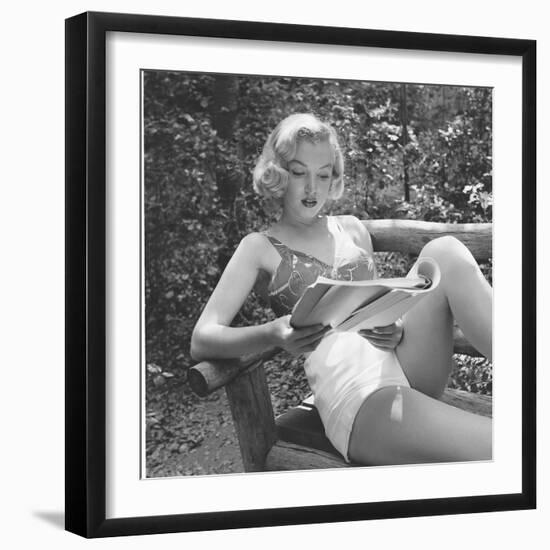 Marilyn Monroe in California-Ed Clark-Framed Photographic Print