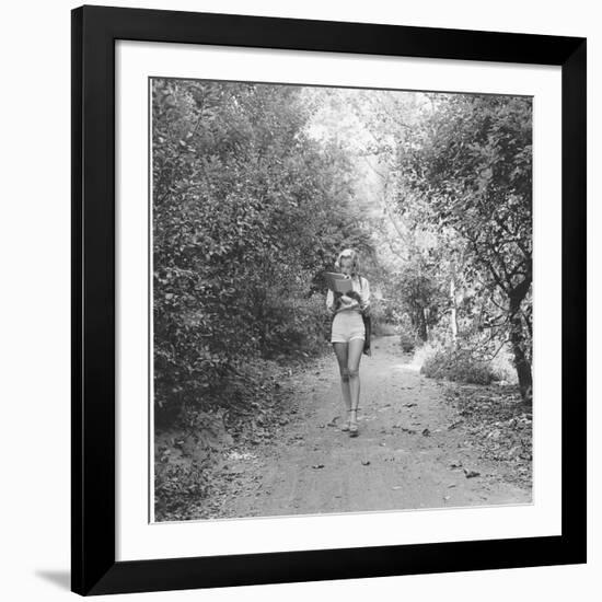 Marilyn Monroe in California-Ed Clark-Framed Photographic Print