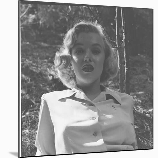 Marilyn Monroe in California-Ed Clark-Mounted Photographic Print