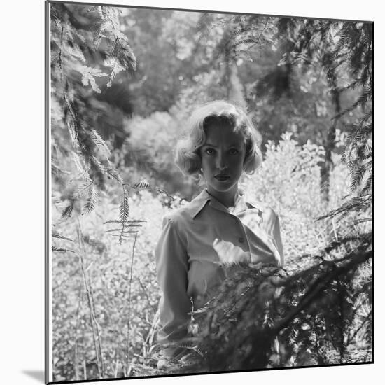 Marilyn Monroe in California-Ed Clark-Mounted Photographic Print