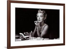 Marilyn Monroe (in the mirror)-null-Framed Poster